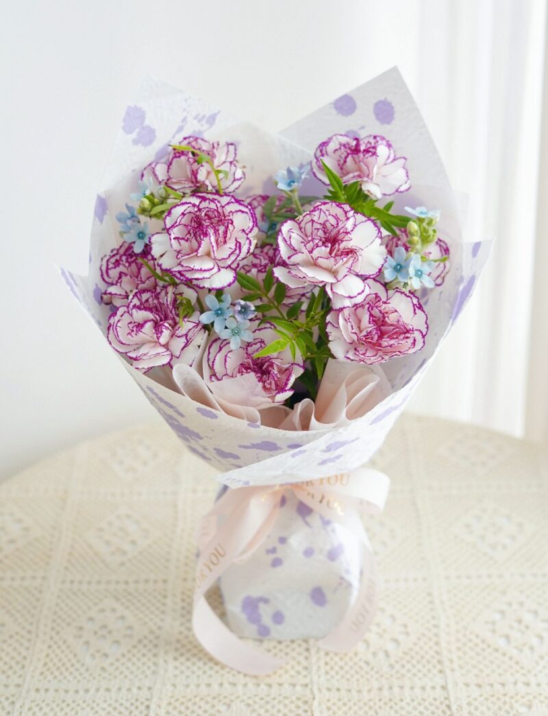 Bouquet 085 - Purple Carnation