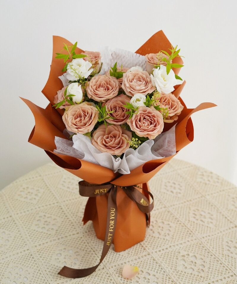 Bouquet 105 - Cappuccino Rose