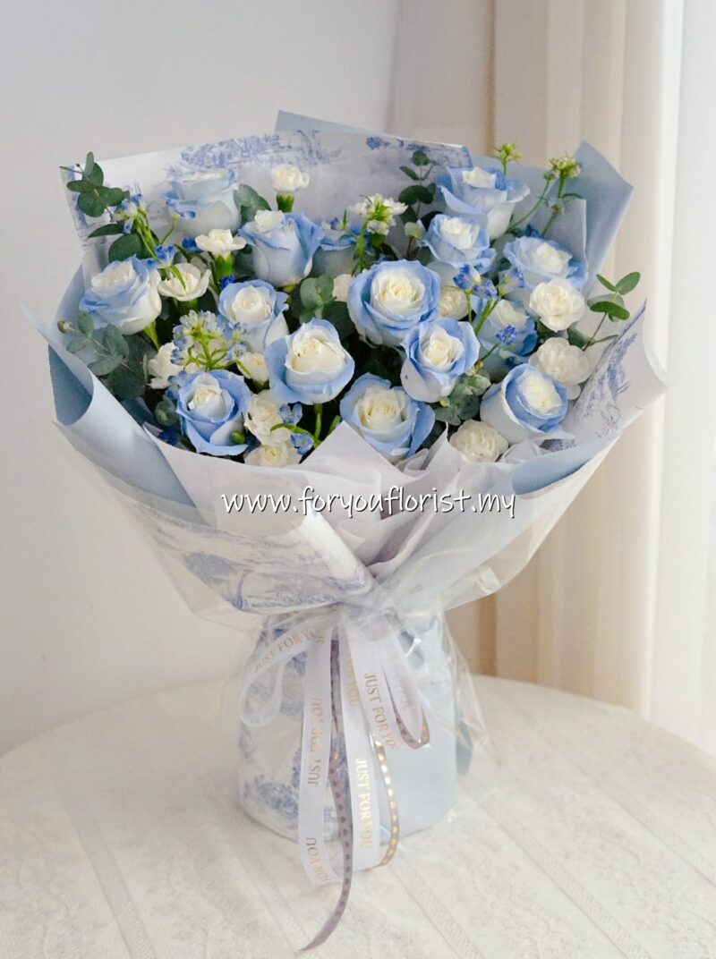 Bouquet 227 - Blue Rose