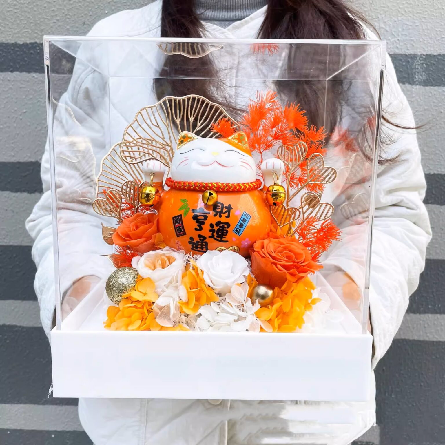 Preserved Fresh Flower – Orange Fortune Cat in Acrylic Box