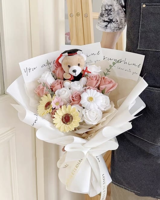 Graduation Soap Rose Bouquet 5
